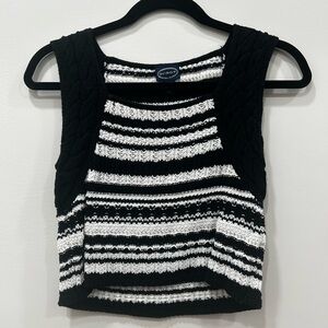 Black and White Knit Crop Top